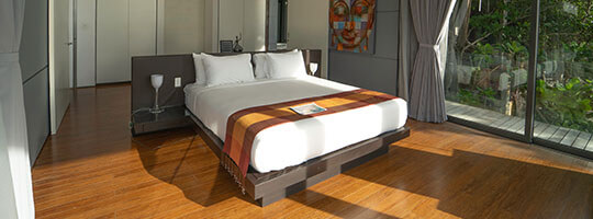 Villa Amanzi Kamala - Master bedroom setting